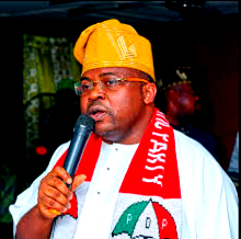 Ajadi gives 200 Ibadan pupils back-to-school support