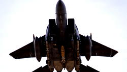 Iran, US race to find crew member of crashed American fighter jet