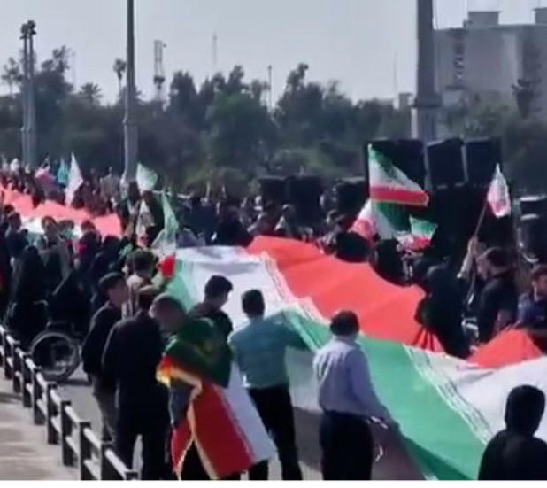 Iranians form human chains at power plants after Trump’s threat