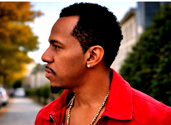 P Tee Money unveils a glamorous blueprint for financial success