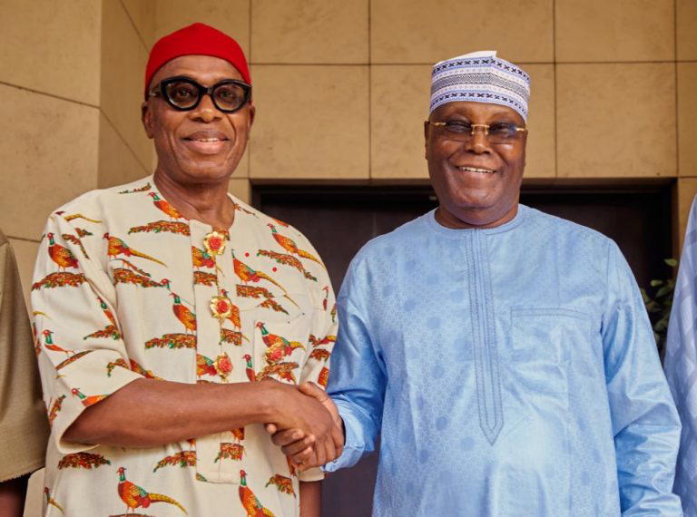 Atiku rend visite à Amaechi alors qu'un tribunal interdit à l'INEC de reconnaître les congrès de l'ADC