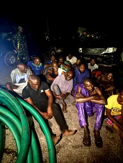 Soldiers arrest 15 suspected oil thieves at Dangote Refinery discharge point