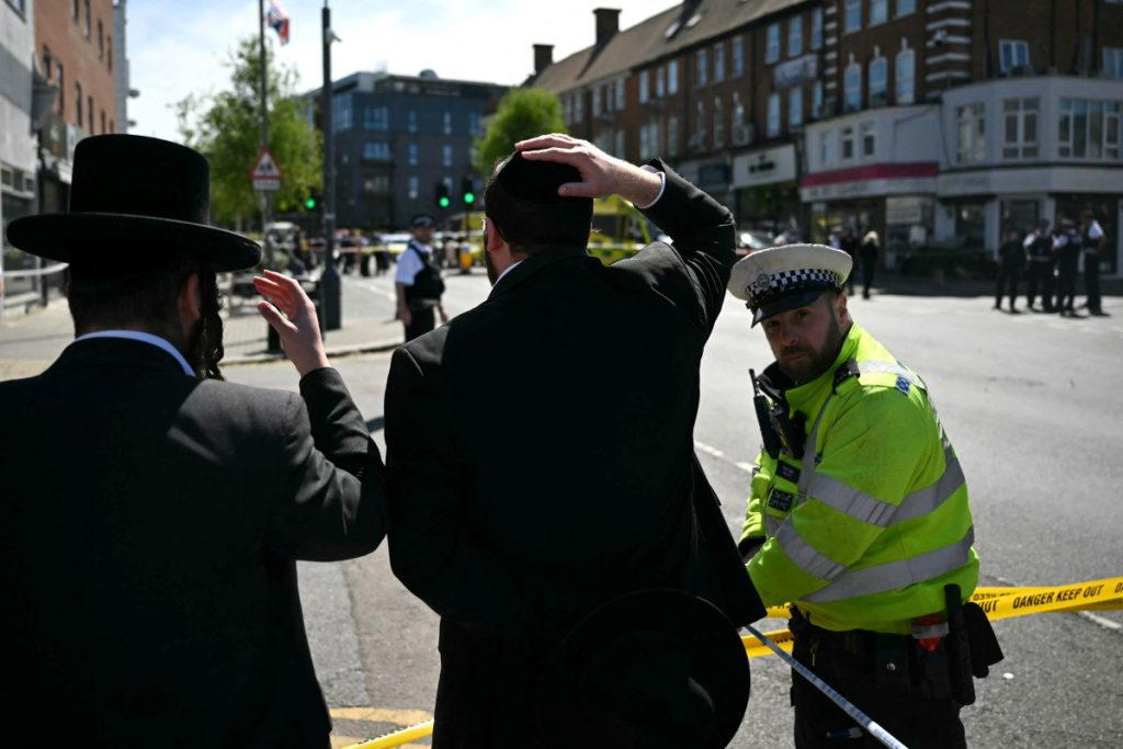 Two London Jews stabbed in latest attack targeting Jewish community