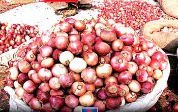 Nigerian traders halt onions exports to Ghana over harassment, truck seizures