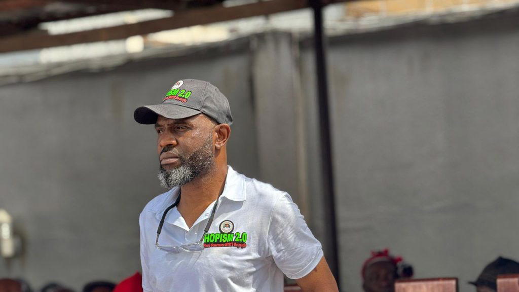 Billionaire businessman Mike Ikoku empowers 1000 people from Imo, praises Uzodinma