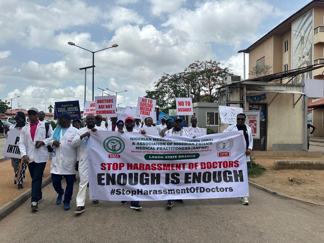 Lagos doctors protest police harassment, warn of health crisis