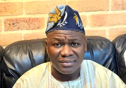 Oyo 2027: Kareem moves to secure ticket, rallies grassroots structure