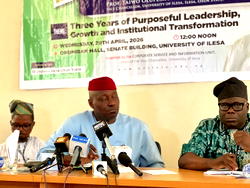 Osun Govt settles UNILESA’s ₦3bn staff arrears, converts 300 casual workers