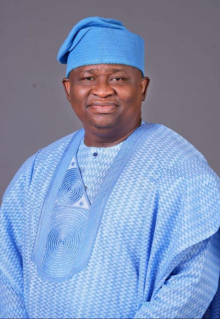 Ogun 2027: Ex-CBN Deputy Gov Lemo steps down, declares support for Yayi