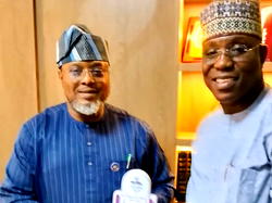ANAN boss honoured with Distinguished Public Service Award