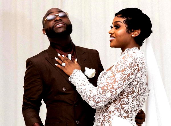 ‘You changed everything for me’— Davido celebrates wife Chioma on 31st birthday