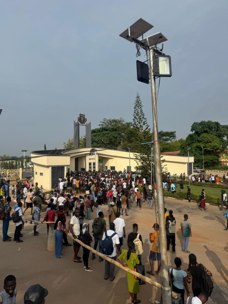 Photos: OAU students barricade roads over transportation hitches