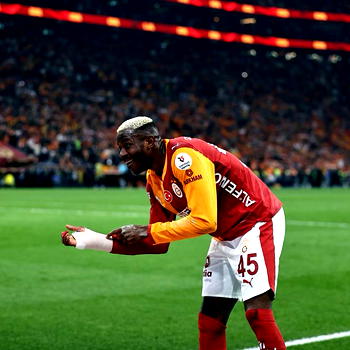 Osimhen scores on return from injury as Galatasaray thrash Fenerbache