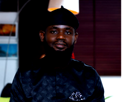 Temitope Oladeji’s curatorial practice redefining Nigerian contemporary art