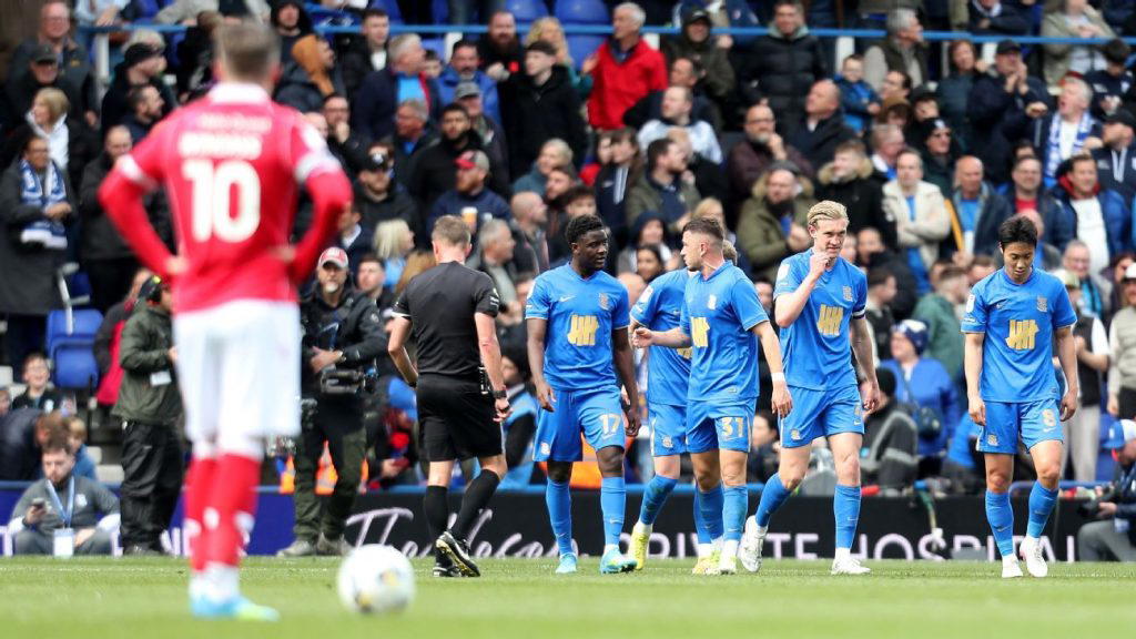 Birmingham deal a blow to Wrexham's chances of reaching the Championship playoffs