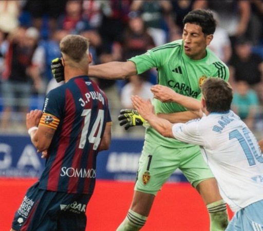 Zaragoza goalkeeper Andrada faces ban after punching opponent in face