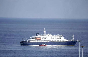 Dutch health officials clear hantavirus ship to sail again
