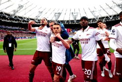 Arsenal survive VAR drama to move closer to title with dramatic win at West Ham