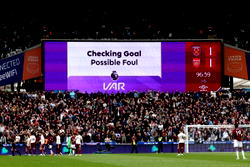 Every goalkeeper ‘illegally blocked’ says West Ham’s Hermansen after Arsenal agony