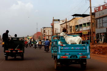 No way home for Eid as jihadists cut off Mali capital