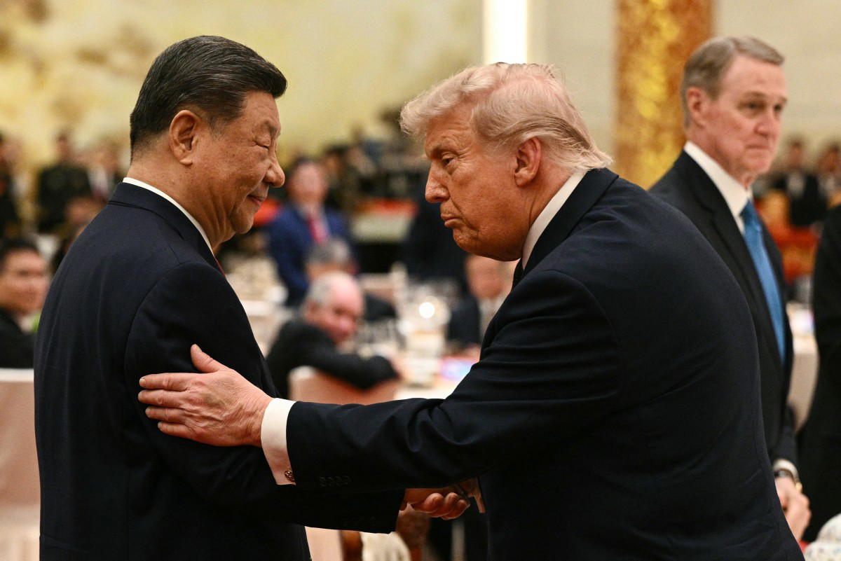 Taiwan: Xi warns Trump on Taiwan at Beijing summit