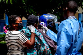 Uganda shuts DR Congo border over Ebola outbreak