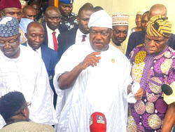 Benue APC peace parley: Alia/Akume disagree on automatic tickets