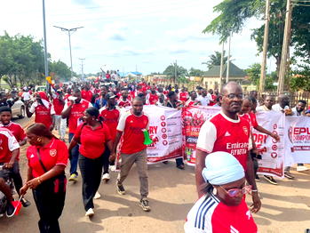 Arsenal fans shutdown down Makurdi in EPL trophy celebration