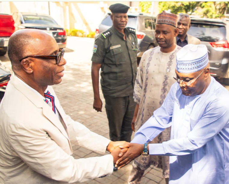 Photos: Atiku meets Amaechi after ADC presidential primary