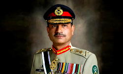 Pakistan army chief due in Iran as Trump says talks on ‘borderline’