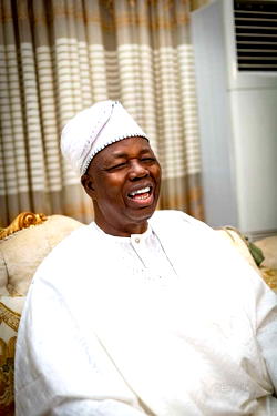Oyetola celebrates Khamis Badmus’ Legacy at 80