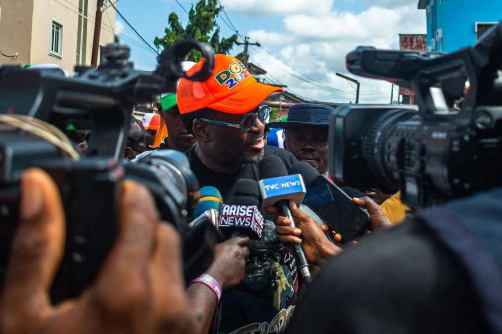 Lagos Assembly seat: Nigerians slam Desmond Elliot over 4th term bid ...