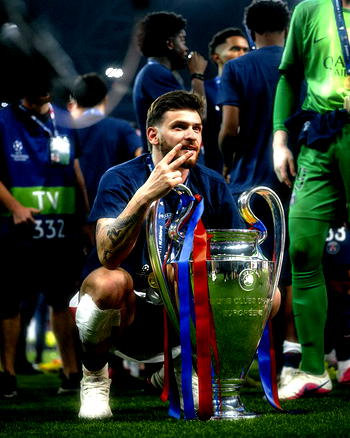 Champions League: Kvarashkelia wins player of the season [Full list of winners]