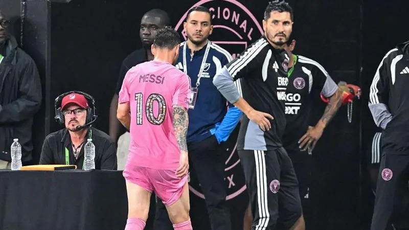 Messi suffers fitness scare ahead of World Cup