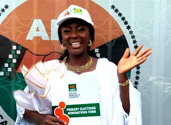 Oiza submits ADC nomination form, says she’s ready for primary
