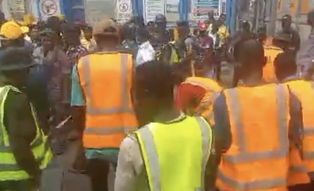 Apapa ports: Extortion returns to access roads 24hrs after PEBEC enforcement