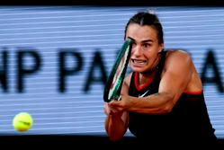 Sabalenka sweeps into French Open last 32