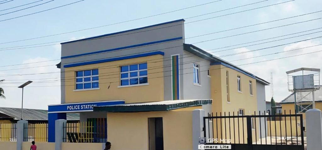 FG commissions 40 bed PHC, Police headquarters in Ota