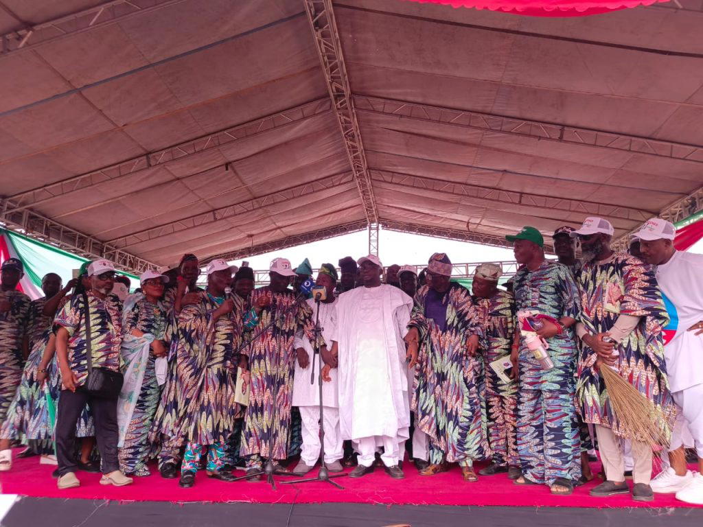 2027: Adelabu unveils ‘Oyo Rebirth Agenda’ as APC leaders rally behind governorship bid