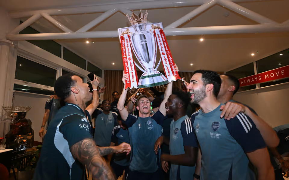 How much prize money will Arsenal earn for winning Premier League title?