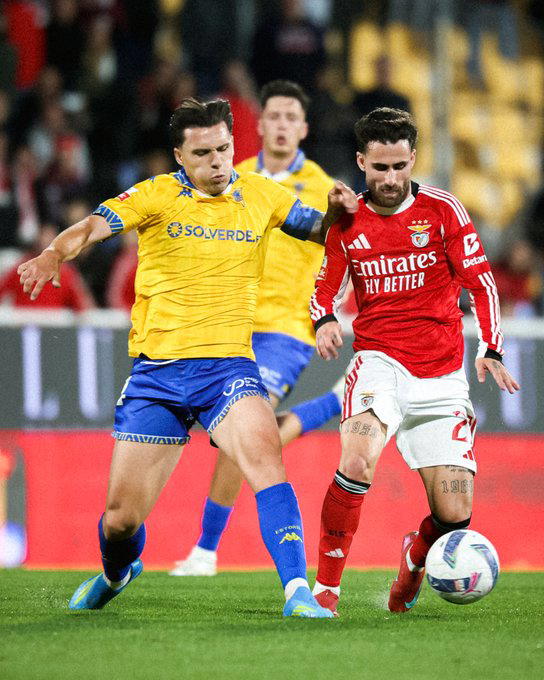 Benfica remain unbeaten under Mourinho but finish third in the league.