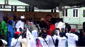 Video: Desmond Elliot campaign DG withdraws, backs Odunuga‑Bakare