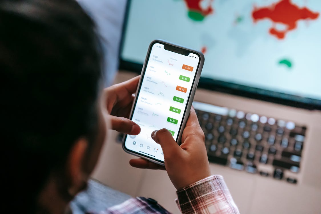 How Your Online Data is Bought, Sold, and Traded without You Knowing