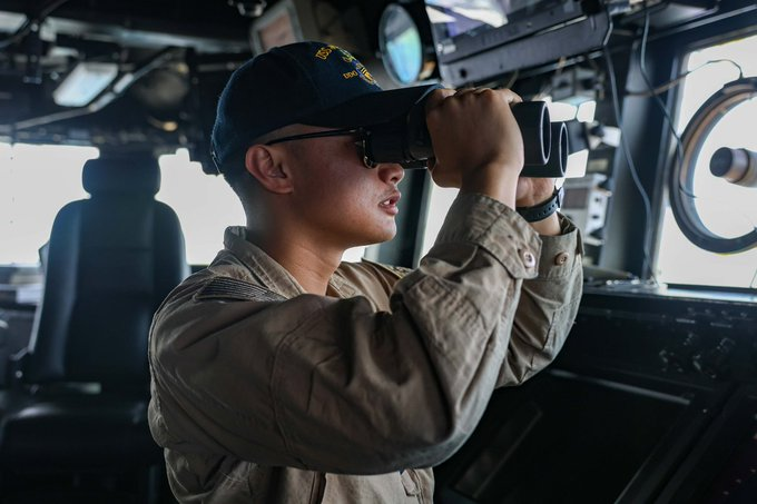 US destroyers cross Strait of Hormuz, enter Gulf – Military