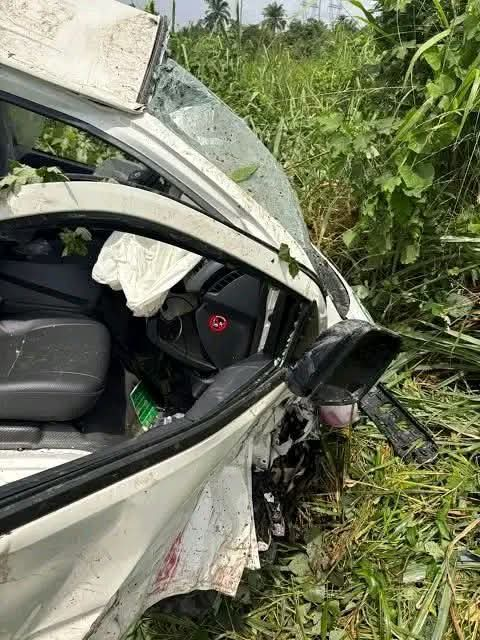 Trois dirigeants de l'union des étudiants de l'UNICROSS meurent dans un accident de voiture