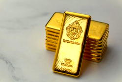 How to Trade Gold as Supply Chain Disruptions Push Commodity Prices Closer to Fresh Records 