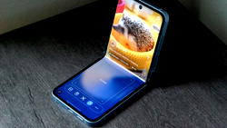 7 best folding smartphones ranked