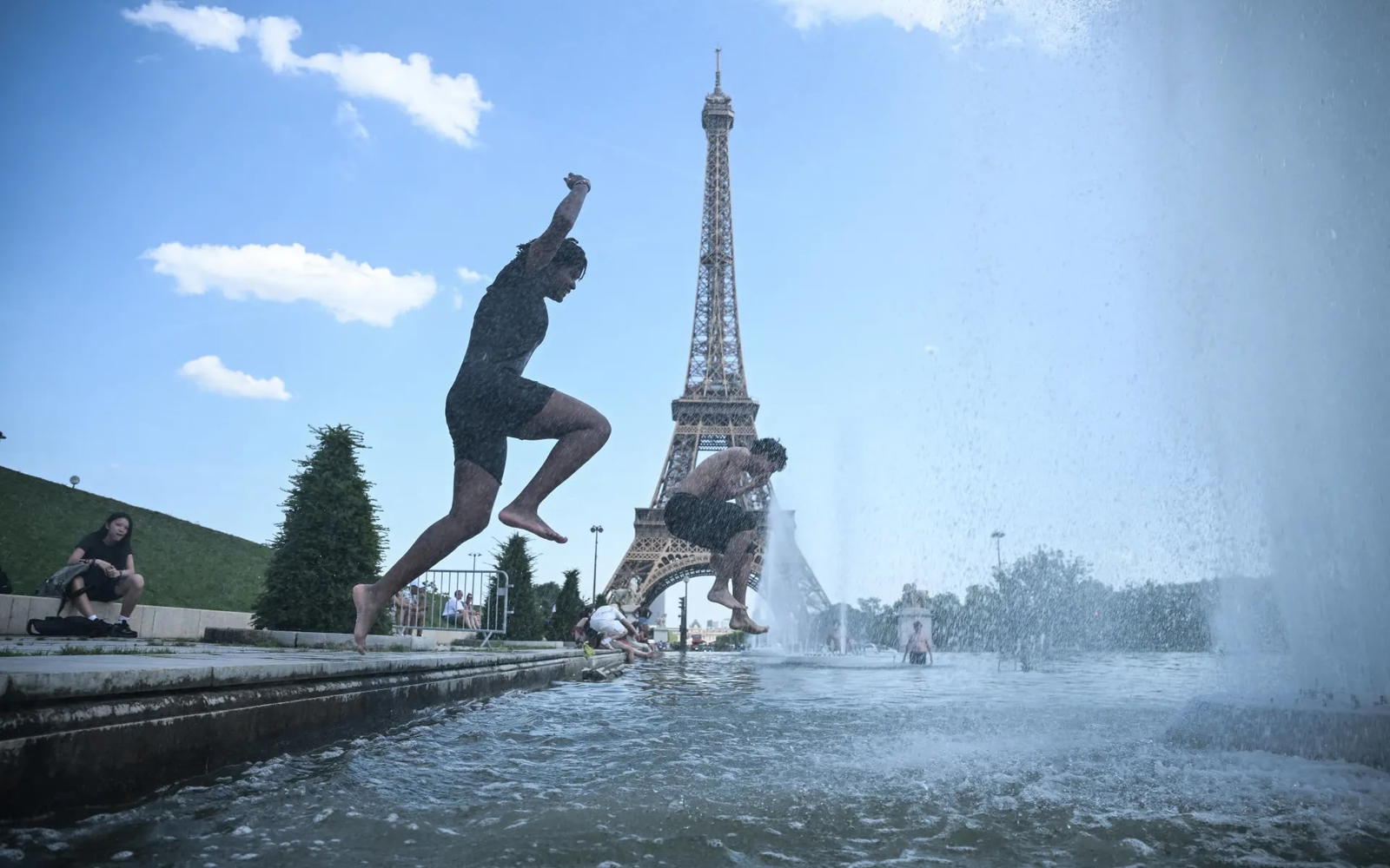 France records around 1,000 excess deaths in heatwave: health agency