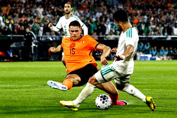 Algeria shock Netherlands 1-0 in World Cup friendly