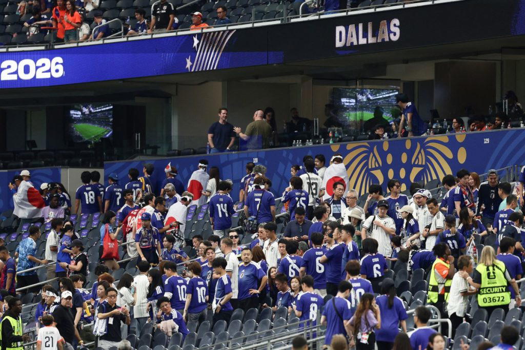 ‘This is our culture’ – Japan fans clean up World Cup stadium